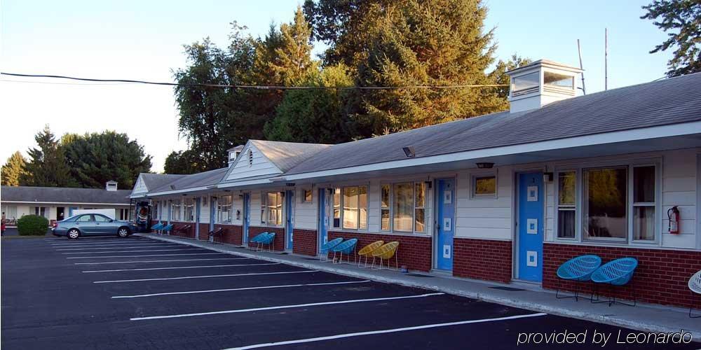 Blue Sky Inn Glens Falls-Saratoga-Lake George Exterior photo