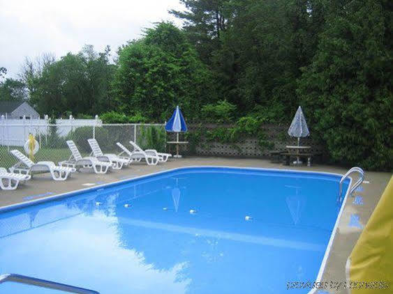 Blue Sky Inn Glens Falls-Saratoga-Lake George Exterior photo